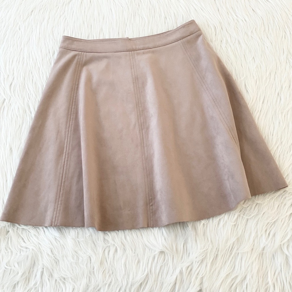 H&M pinkish beige faux suede Skirt
